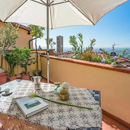 Terrazza Sui Colli Massa e Cozzile